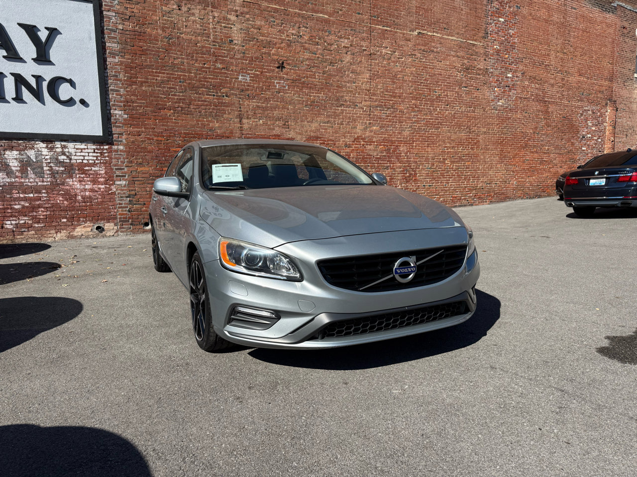 Used 2017 Volvo S60 T5 Dynamic w/ Vision Package image 2