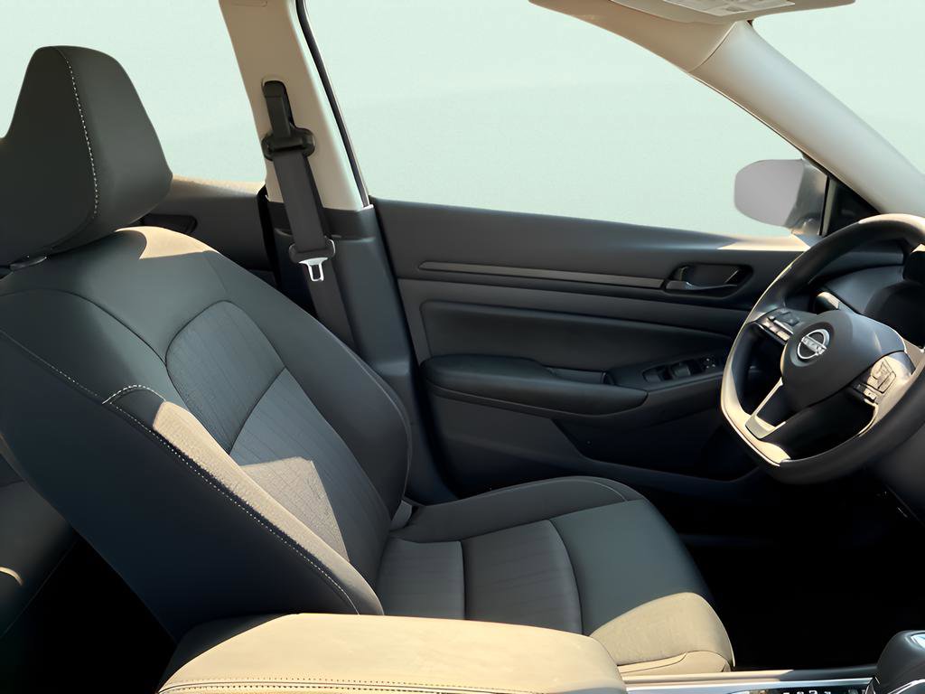 Used 2025 Nissan Altima 2.5 S image 10