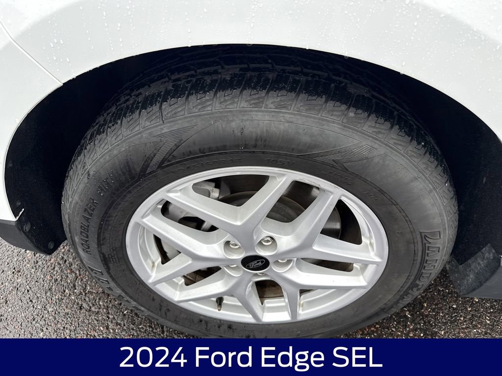 Used 2024 Ford Edge SEL image 11
