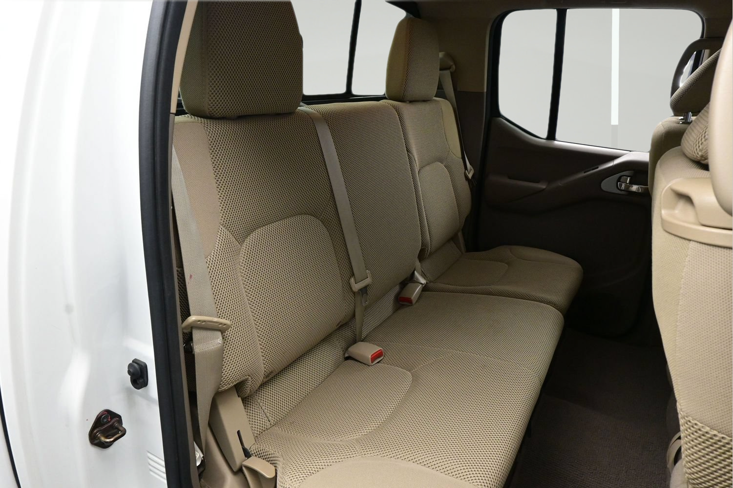 Used 2014 Nissan Frontier SV RWD image 13
