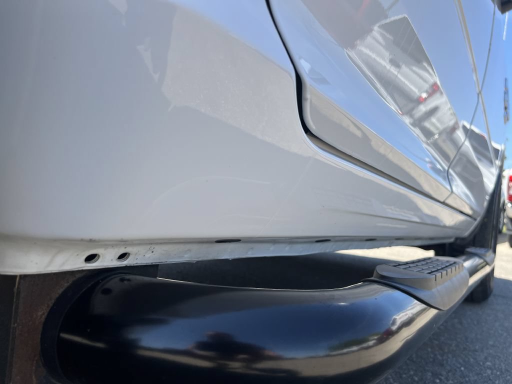 Used 2019 RAM 1500 Classic SLT AWD/4WD image 10