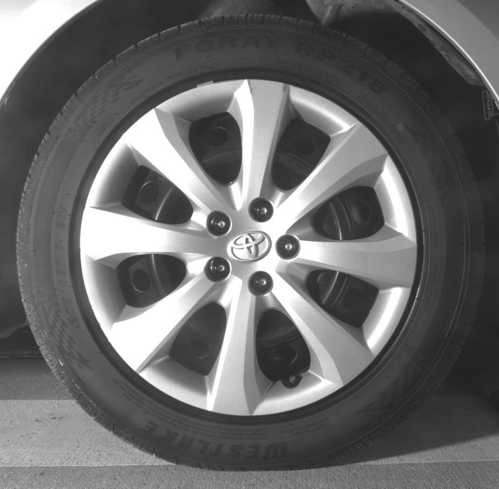 Used 2025 Toyota Corolla LE FWD image 11