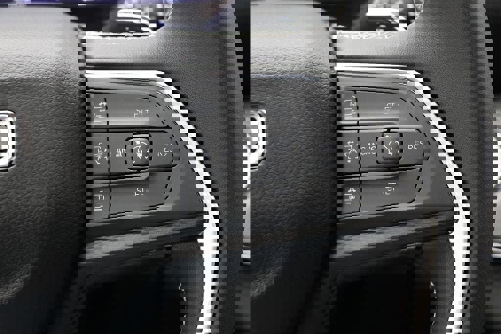 Used 2024 Jeep Grand Cherokee Altitude image 20