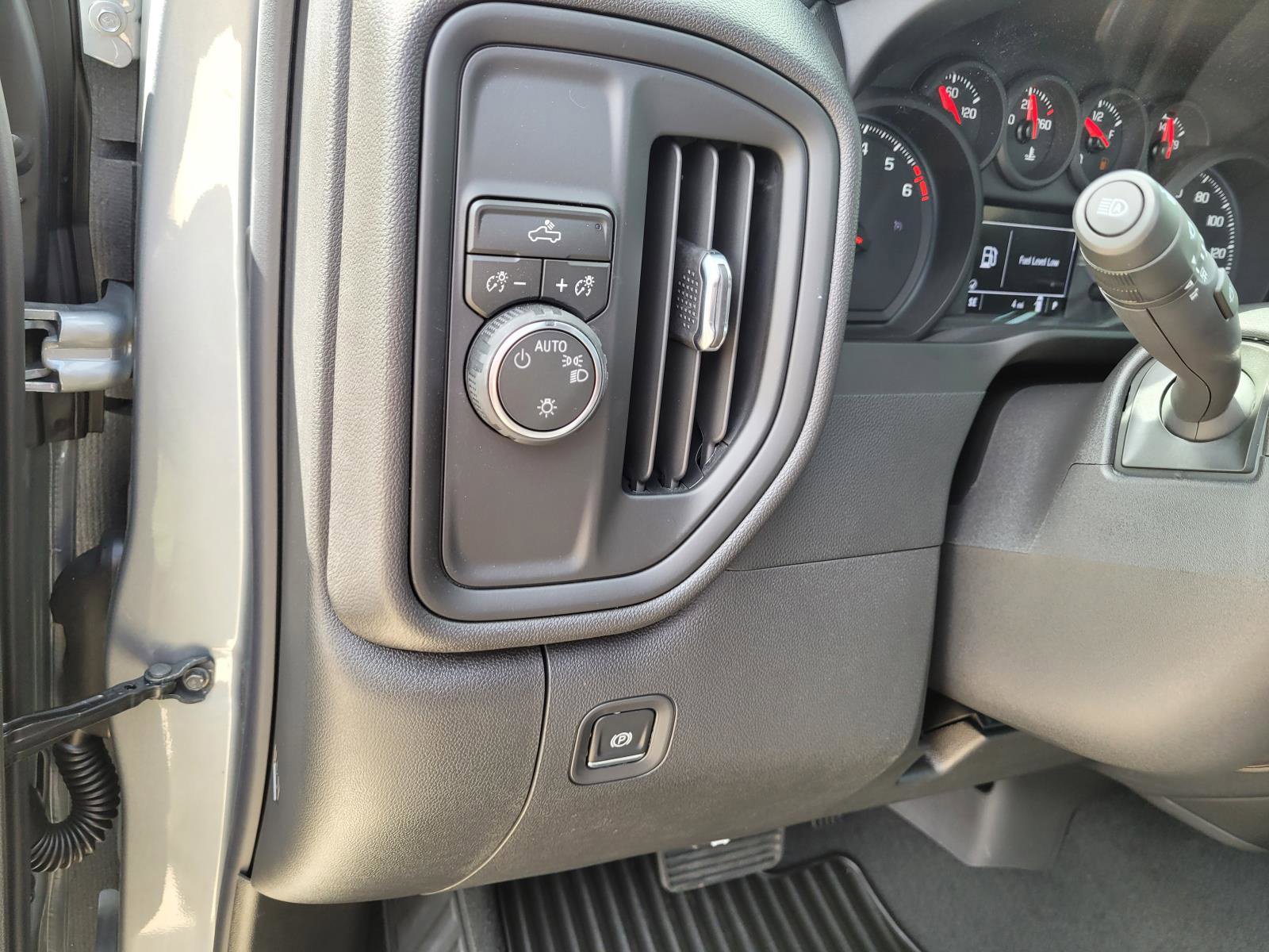 New 2026 Chevrolet Silverado 1500 Custom RWD image 17
