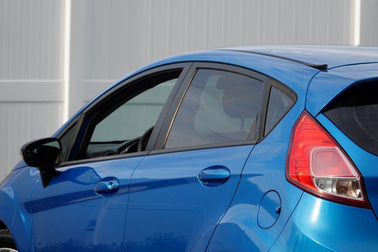 Used 2014 Ford Fiesta SE w/ Equipment Group 201A FWD image 23