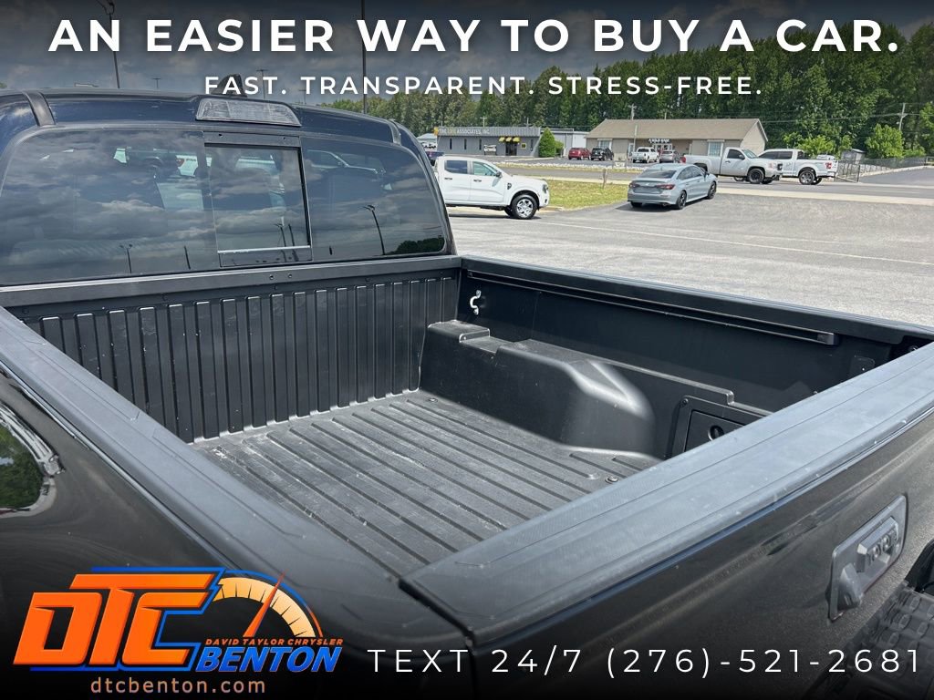 Used 2022 Toyota Tacoma SR5 w/ Technology Package RWD image 33