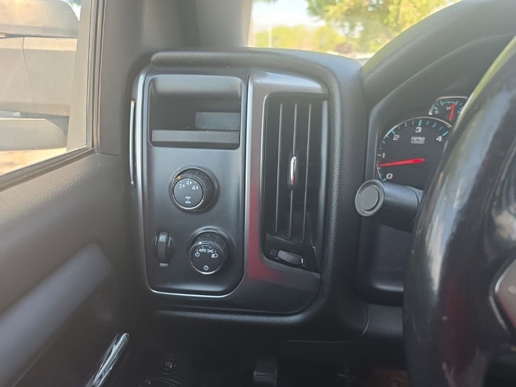Used 2016 Chevrolet Silverado 2500 LT AWD/4WD image 15