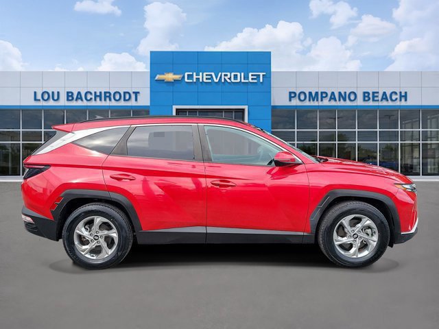 Used 2022 Hyundai Tucson SEL FWD image 2