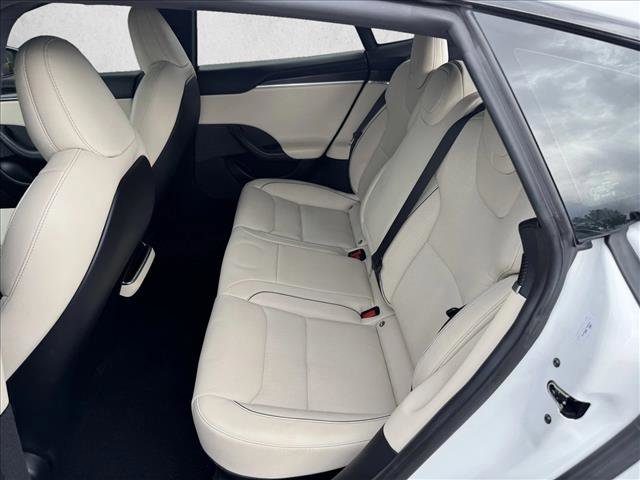 Used 2021 Tesla Model S Plaid image 18