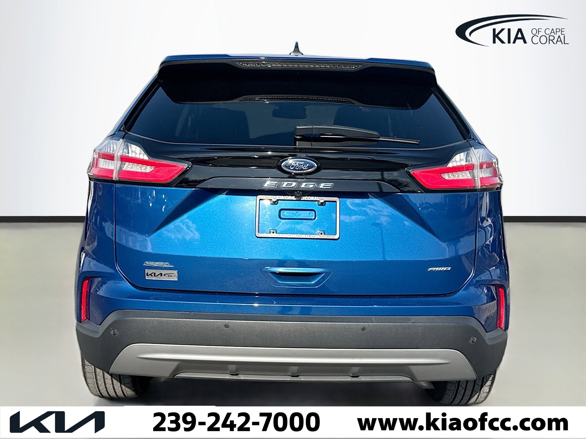 Used 2022 Ford Edge SEL w/ Convenience Package image 4