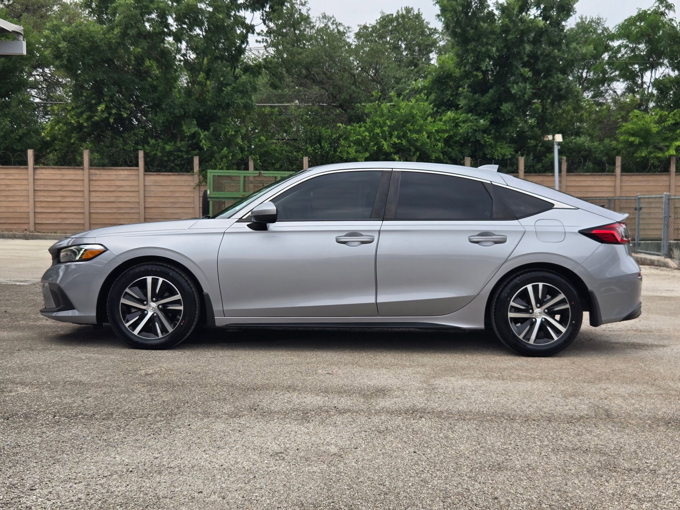 Used 2023 Honda Civic LX image 7