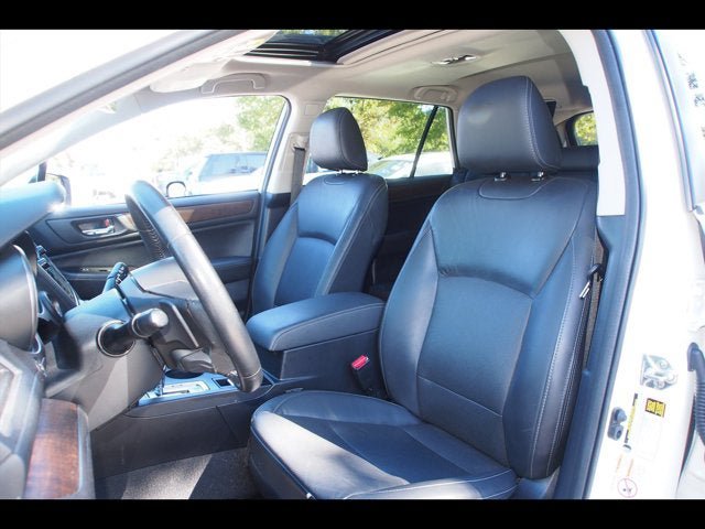Used 2017 Subaru Outback 2.5i Limited AWD/4WD image 18