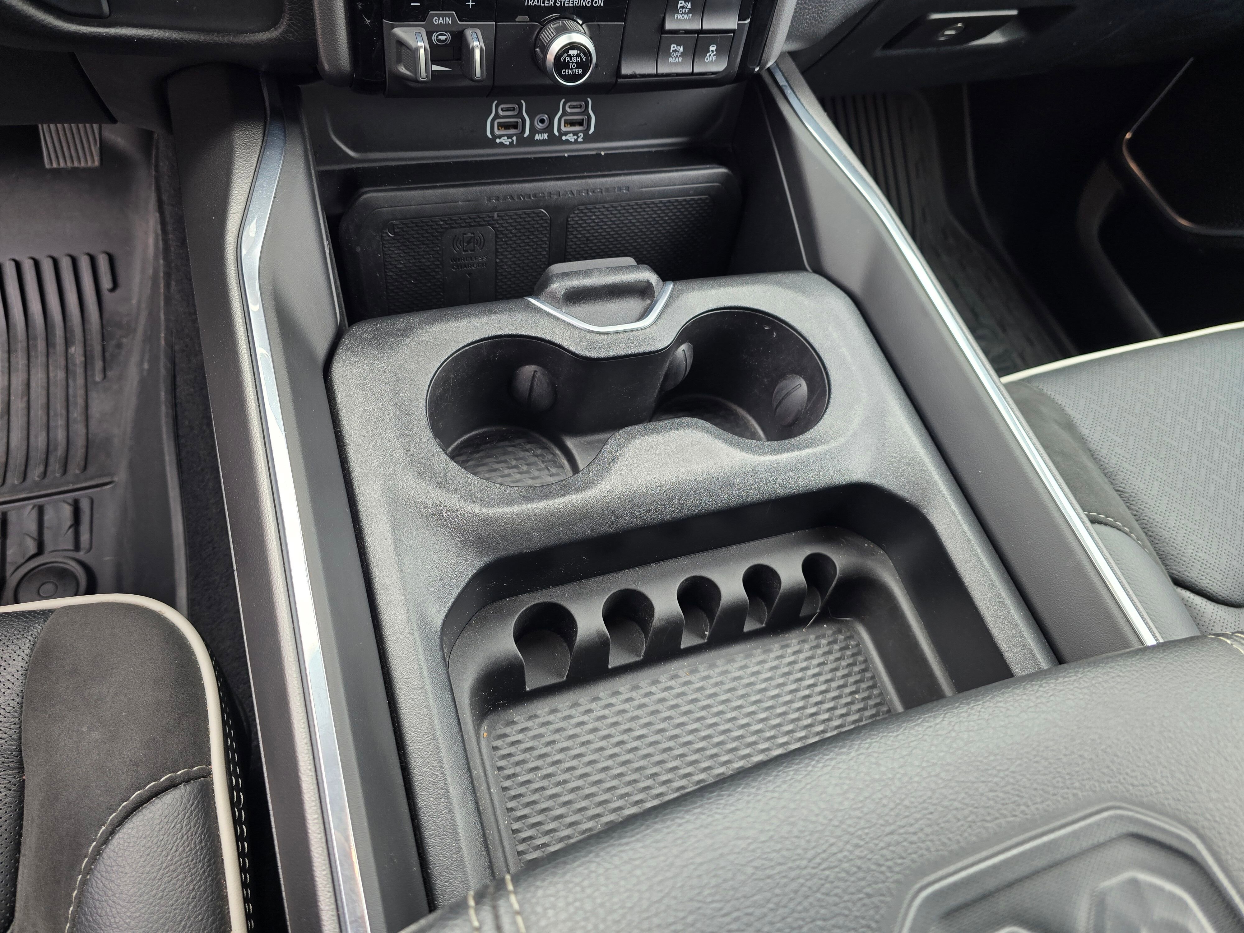 Used 2025 RAM 1500 Laramie w/ Sport Appearance Package image 57