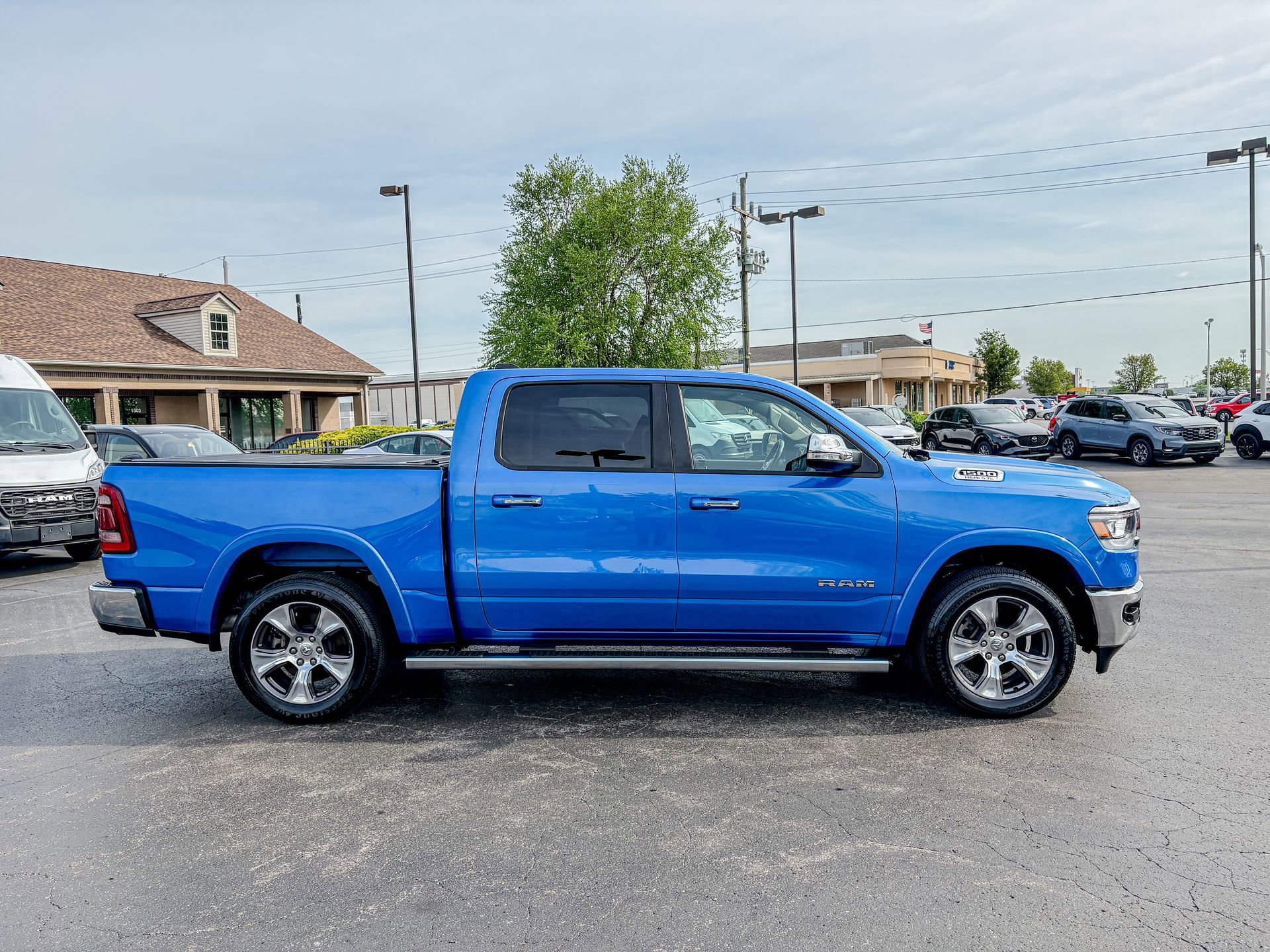 Used 2020 RAM 1500 Laramie AWD/4WD image 15