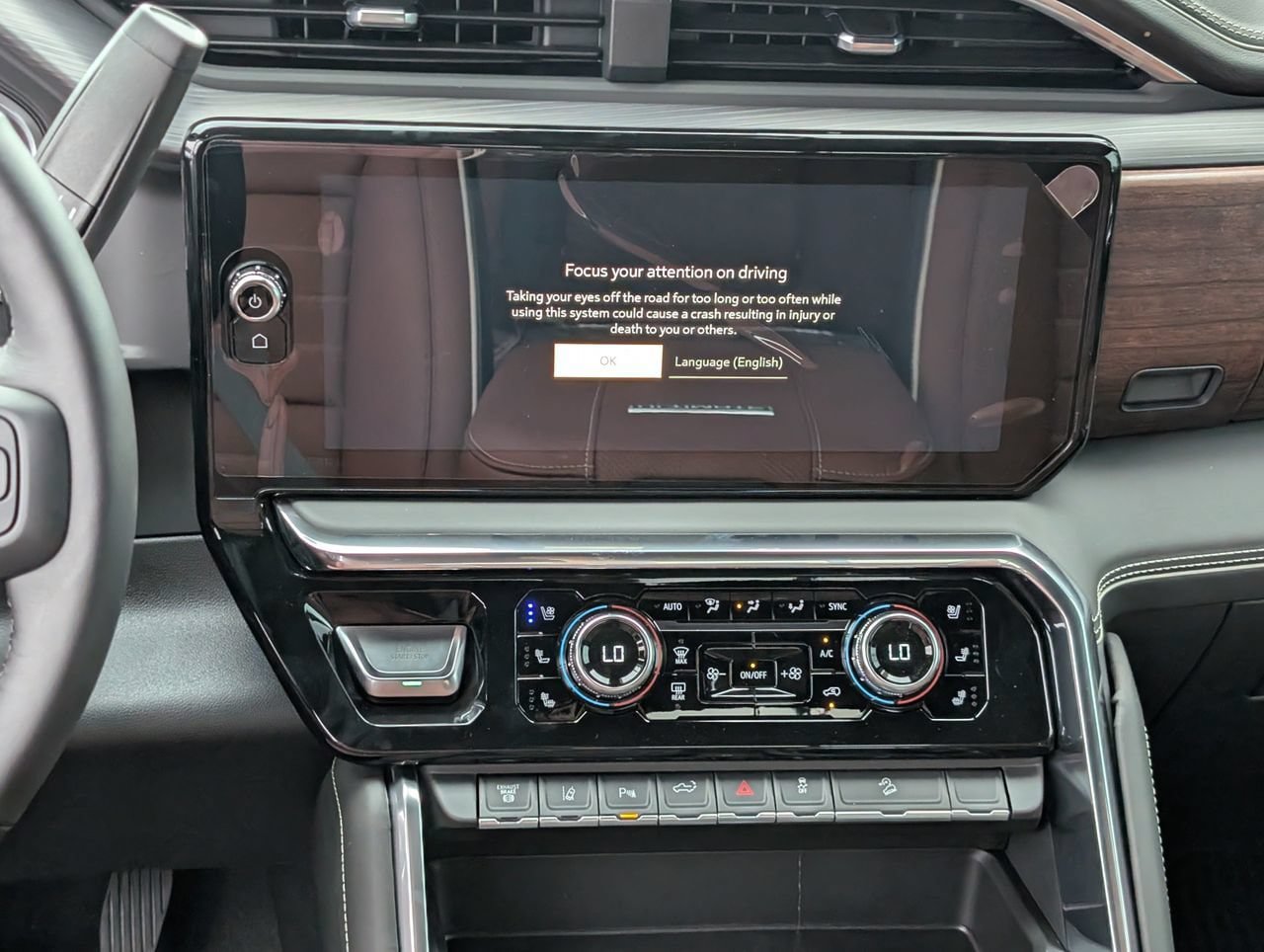 New 2026 GMC Sierra 2500 Denali Ultimate AWD/4WD image 11
