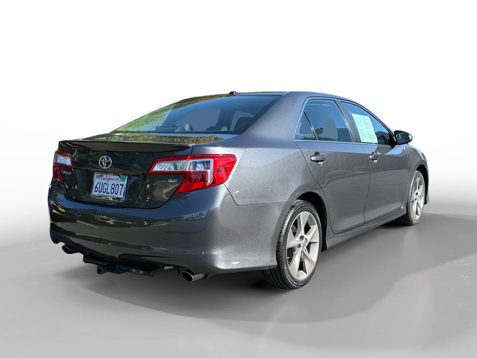 Used 2012 Toyota Camry SE w/ Leather Pkg FWD image 5