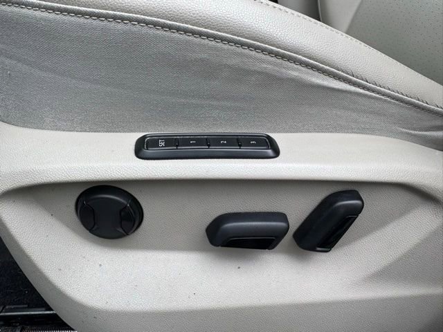 Used 2018 Volkswagen Atlas SEL AWD/4WD image 17