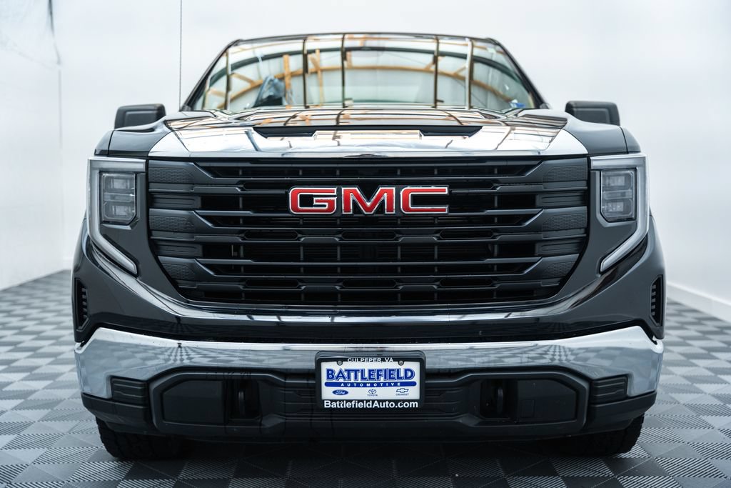 Used 2022 GMC Sierra 1500 Pro w/ Pro Value Package AWD/4WD image 2
