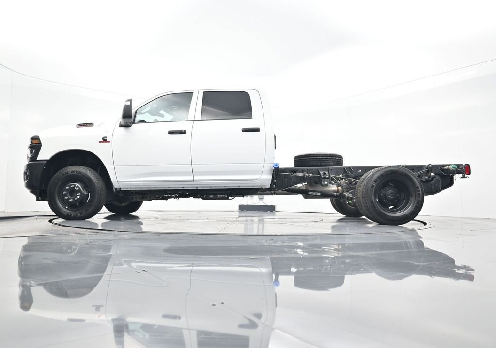 New 2026 RAM 3500 Tradesman image 38
