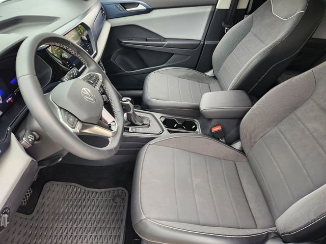 Used 2023 Volkswagen Taos SE FWD image 13