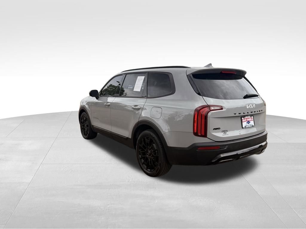 Used 2022 Kia Telluride EX w/ EX Premium Package image 4