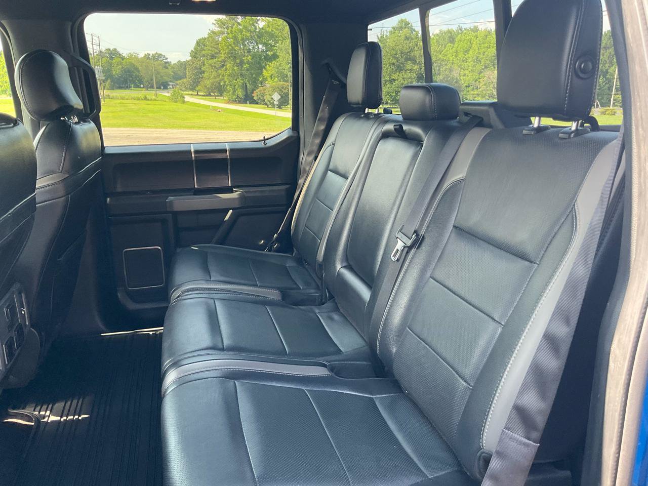 Used 2017 Ford F150 Raptor w/ Equipment Group 802A Luxury AWD/4WD image 16