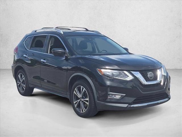 Used 2019 Nissan Rogue SV w/ Premium Package FWD image 3