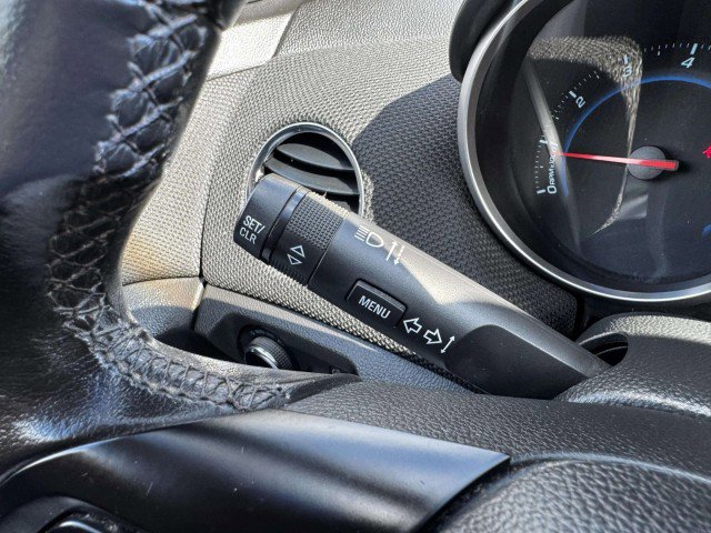 Used 2011 Chevrolet Cruze LT FWD image 23