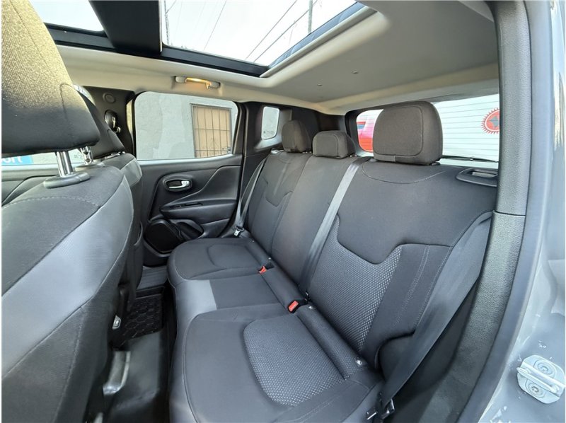 Used 2020 Jeep Renegade Altitude image 20