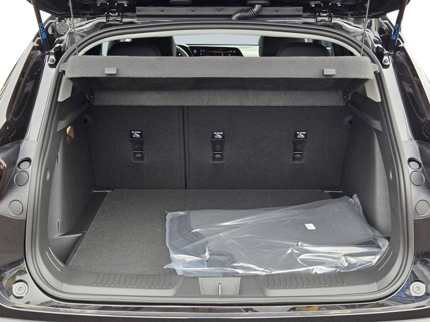 New 2026 Chevrolet Trax LT w/ LT Convenience Package FWD image 39