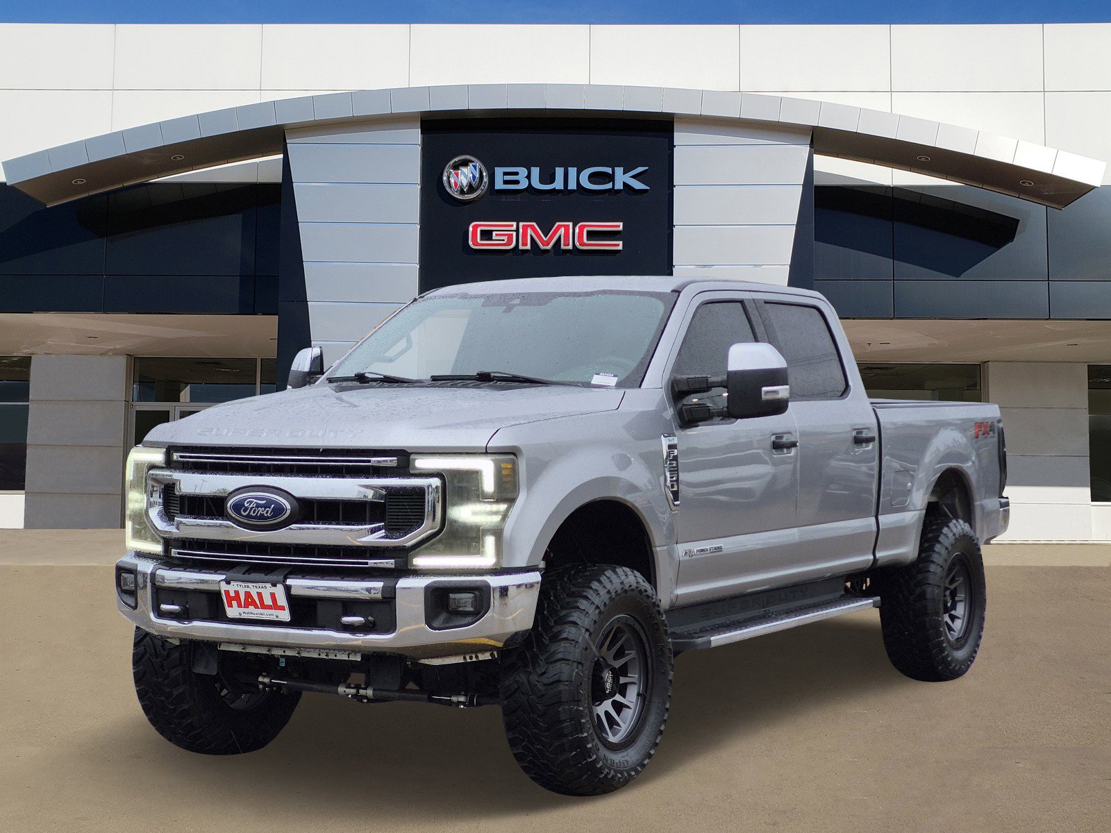 Used 2020 Ford F250 XLT w/ XLT Premium Package image 3