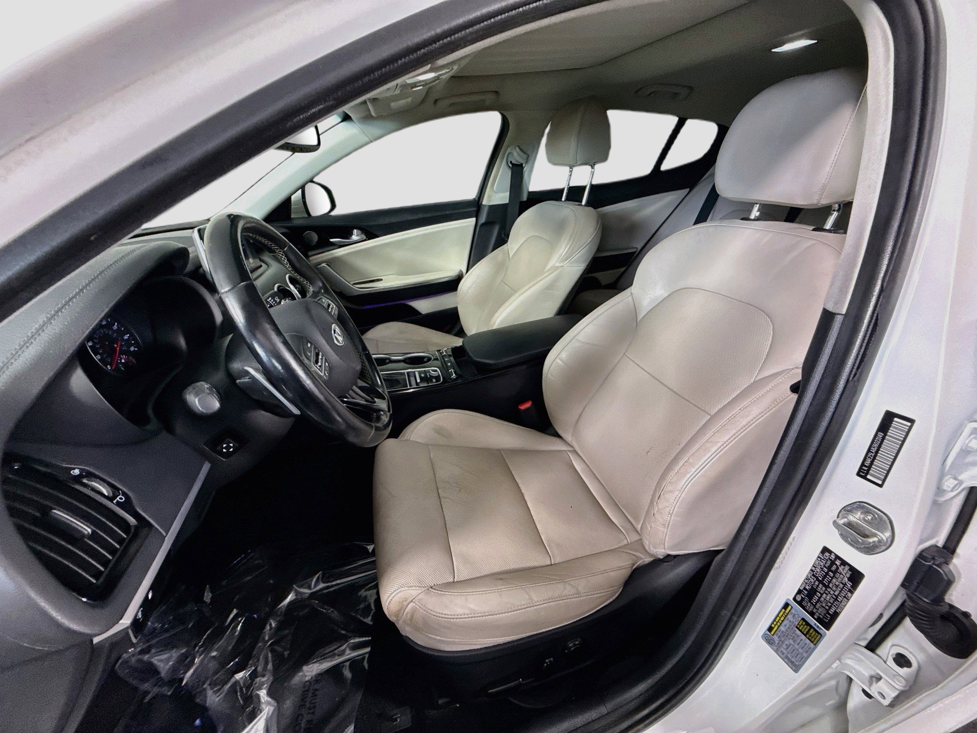 Used 2018 Kia Stinger Premium RWD image 22