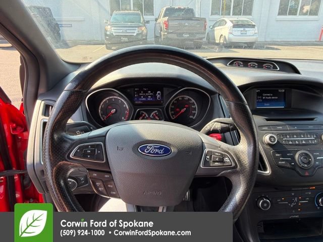Used 2017 Ford Focus ST FWD image 10