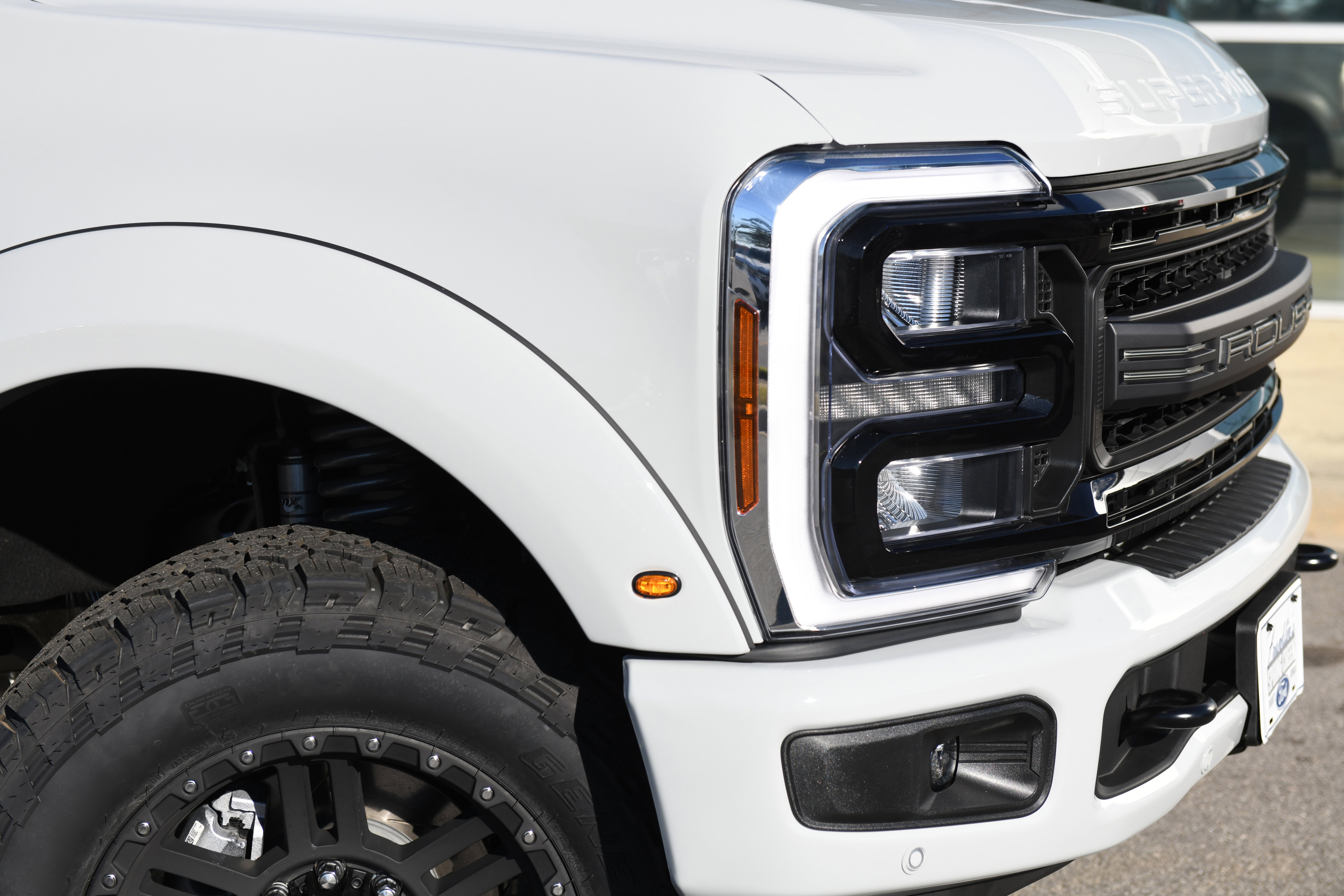 New 2026 Ford F250 Lariat w/ Black Appearance Package image 4
