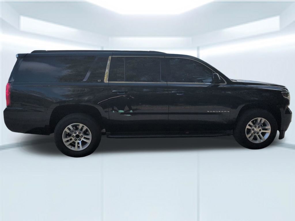 Used 2018 Chevrolet Suburban LT image 20