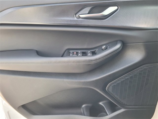 Used 2025 Jeep Grand Cherokee Altitude image 20