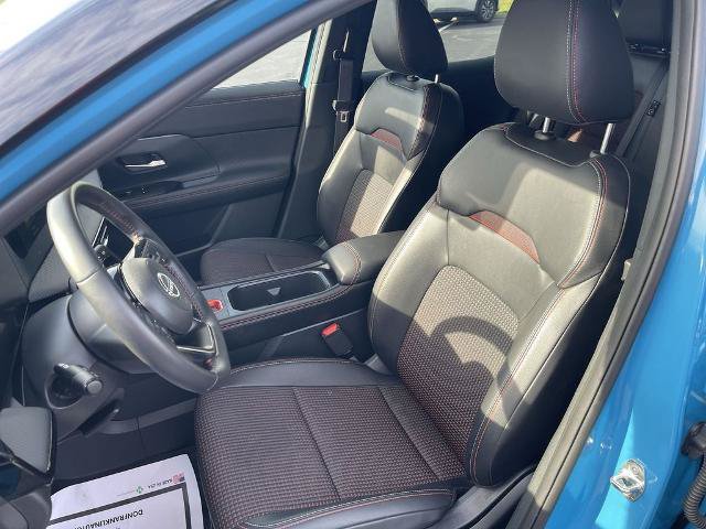 Certified 2025 Nissan Kicks SR AWD/4WD image 15