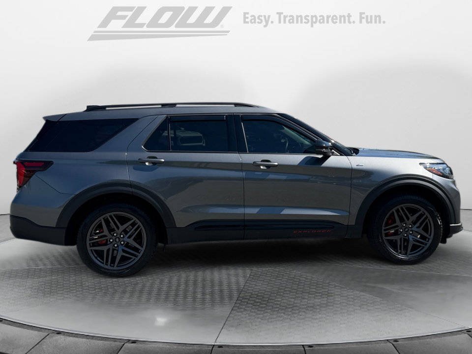 Used 2026 Ford Explorer ST-Line w/ ST-Line Street Pack AWD/4WD image 10