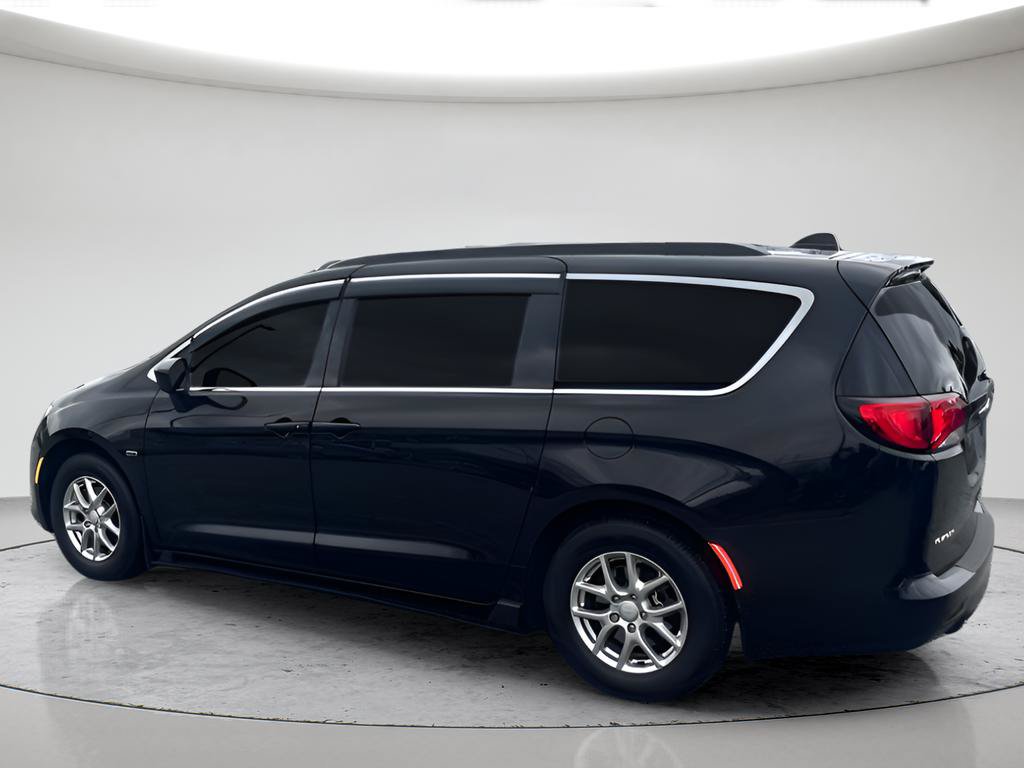 Used 2020 Chrysler Voyager Lxi FWD image 8