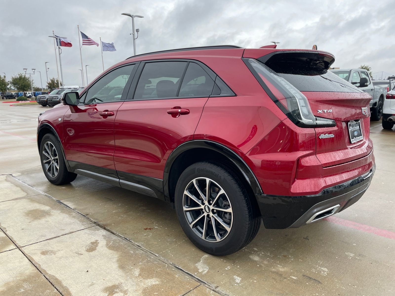 Used 2025 Cadillac XT4 Sport image 3