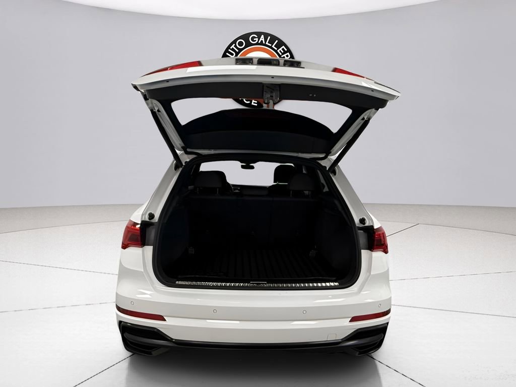 Used 2020 Audi Q3 2.0T Premium w/ Convenience Package image 28