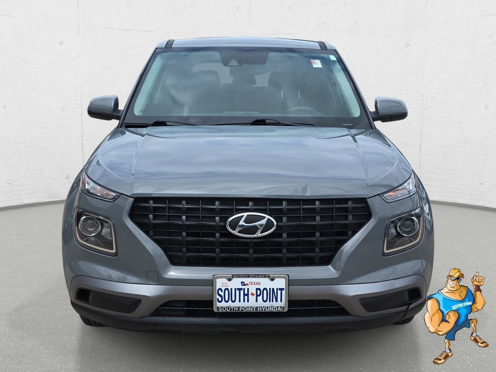 Used 2021 Hyundai Venue SE FWD image 2