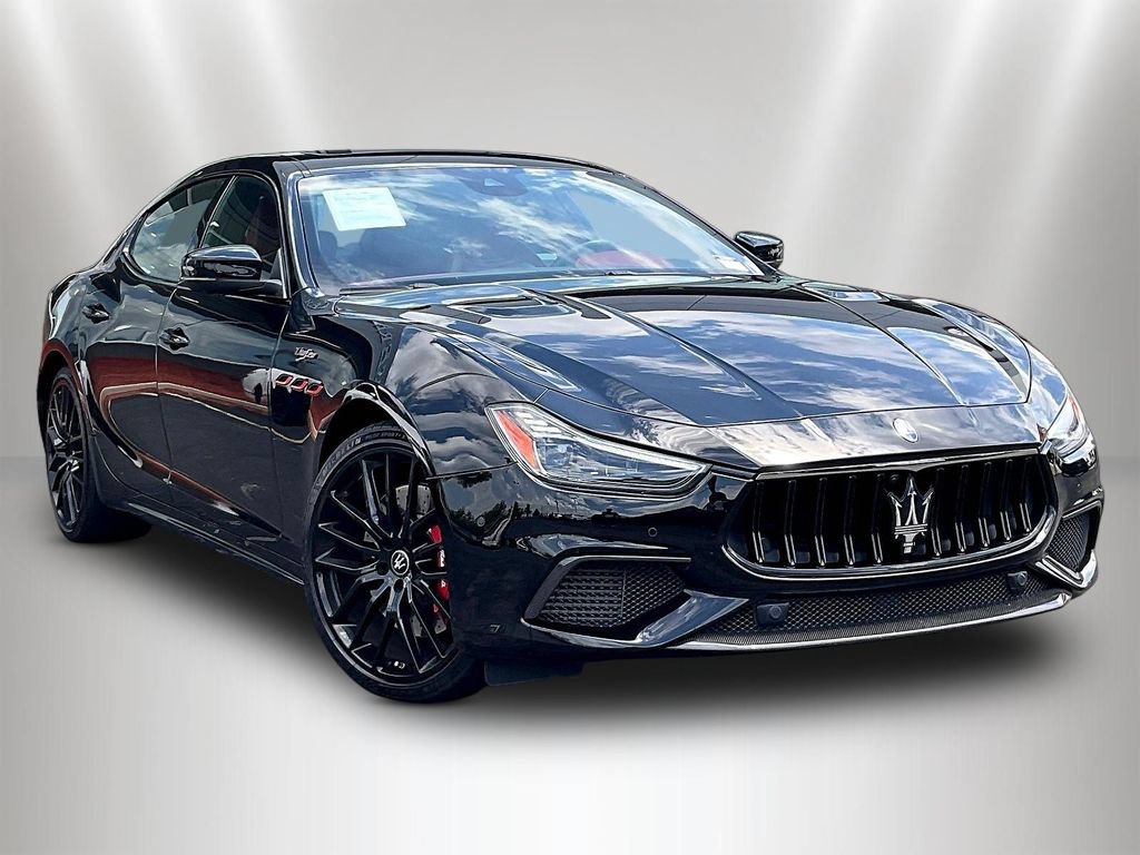 Used 2021 Maserati Ghibli Trofeo RWD image 3