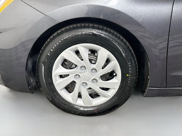 Used 2020 Hyundai Elantra SE FWD image 36