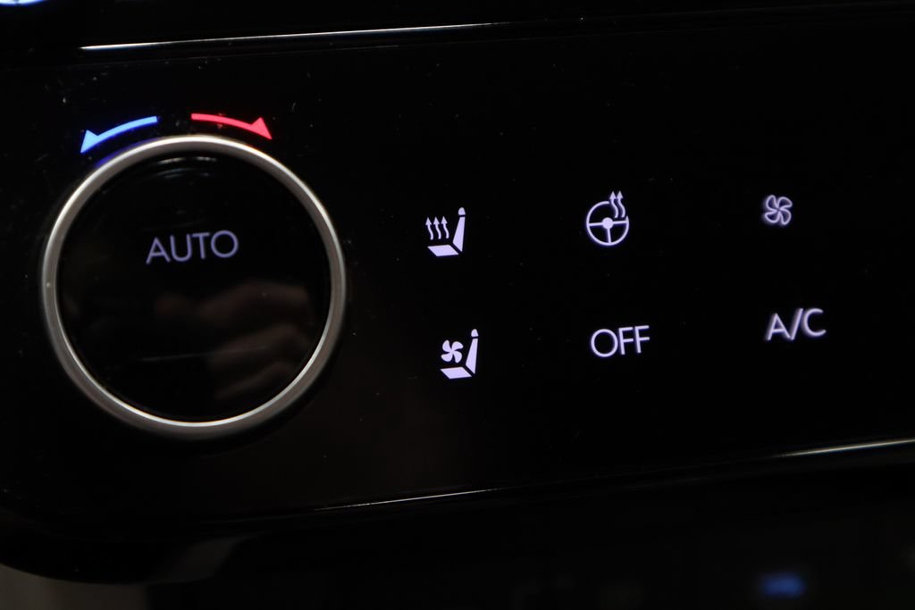 Certified 2025 Hyundai Tucson Limited AWD/4WD image 5