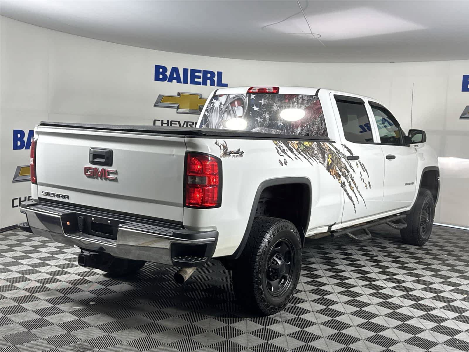 Used 2016 GMC Sierra 2500 4x4 Crew Cab w/ Sierra Convenience Package image 5