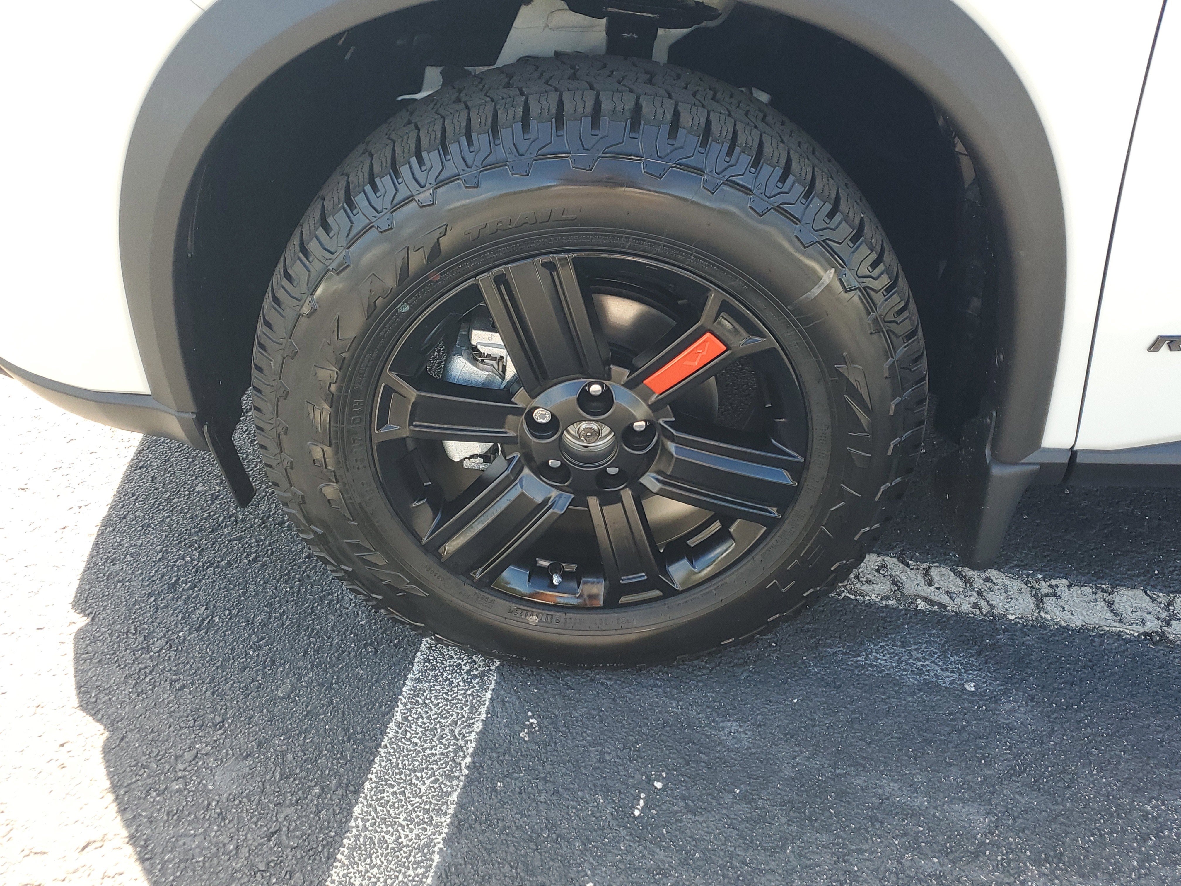 New 2026 Nissan Rogue SV image 4