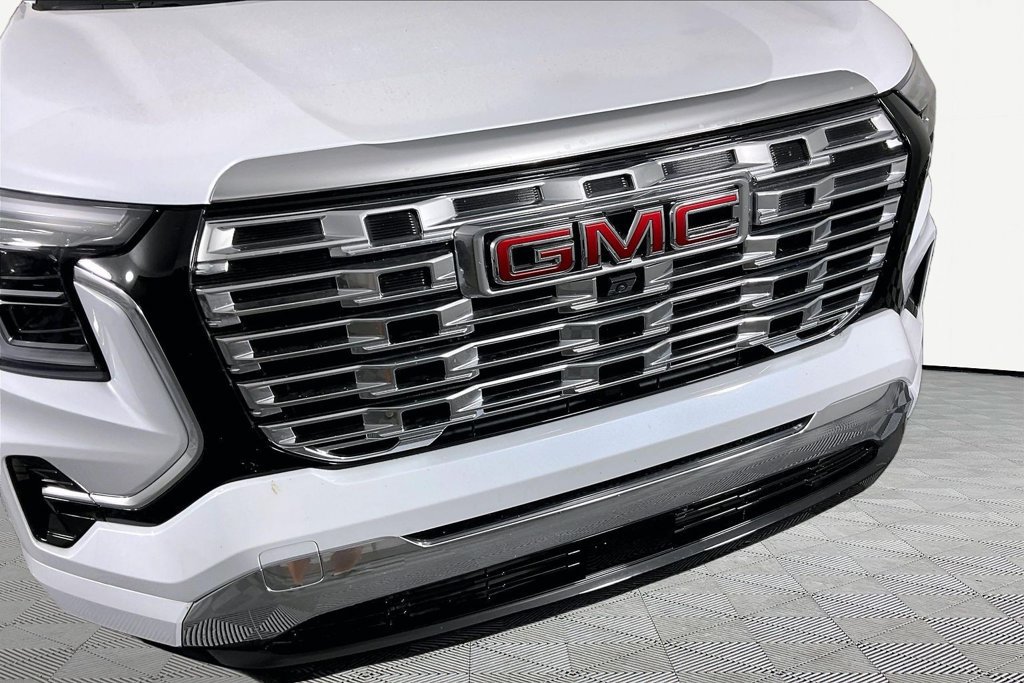 Used 2026 GMC Terrain Denali w/ LPO, Floor Liner Package AWD/4WD image 27