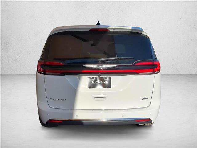 New 2026 Chrysler Pacifica Select image 7