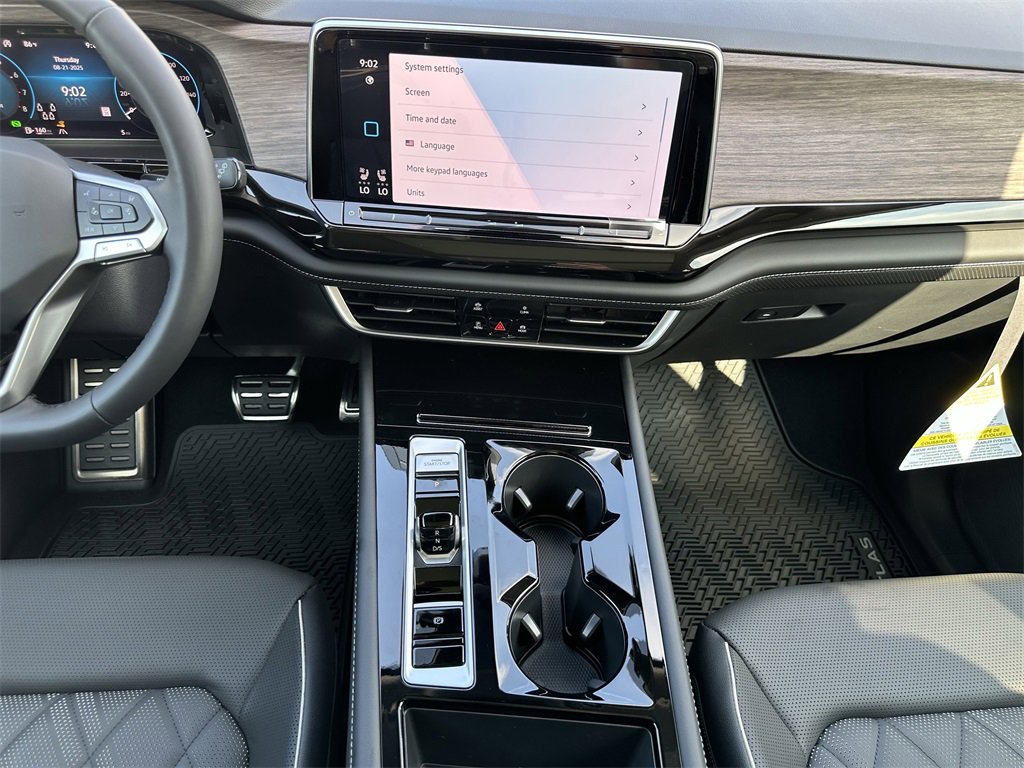 New 2026 Volkswagen Atlas SEL Premium R-Line image 16